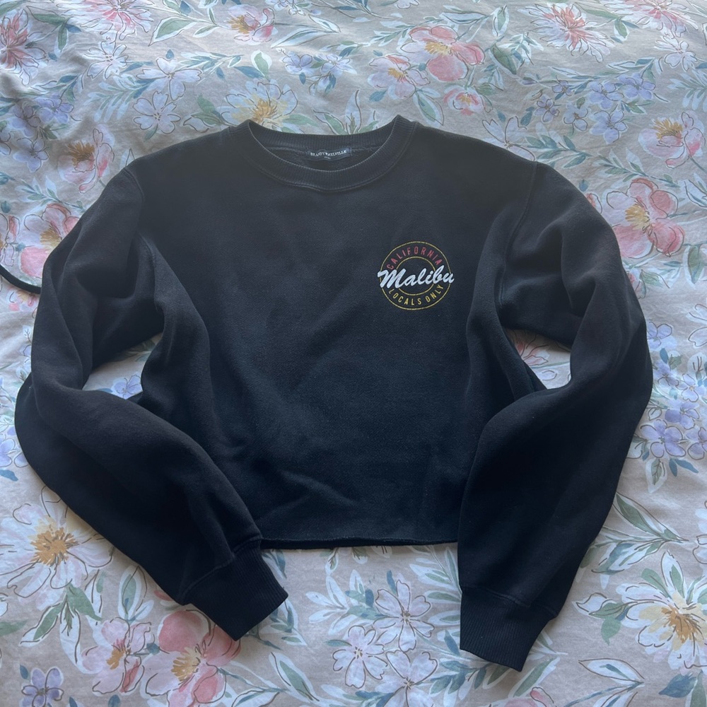 Brandy Melville cropped crewneck